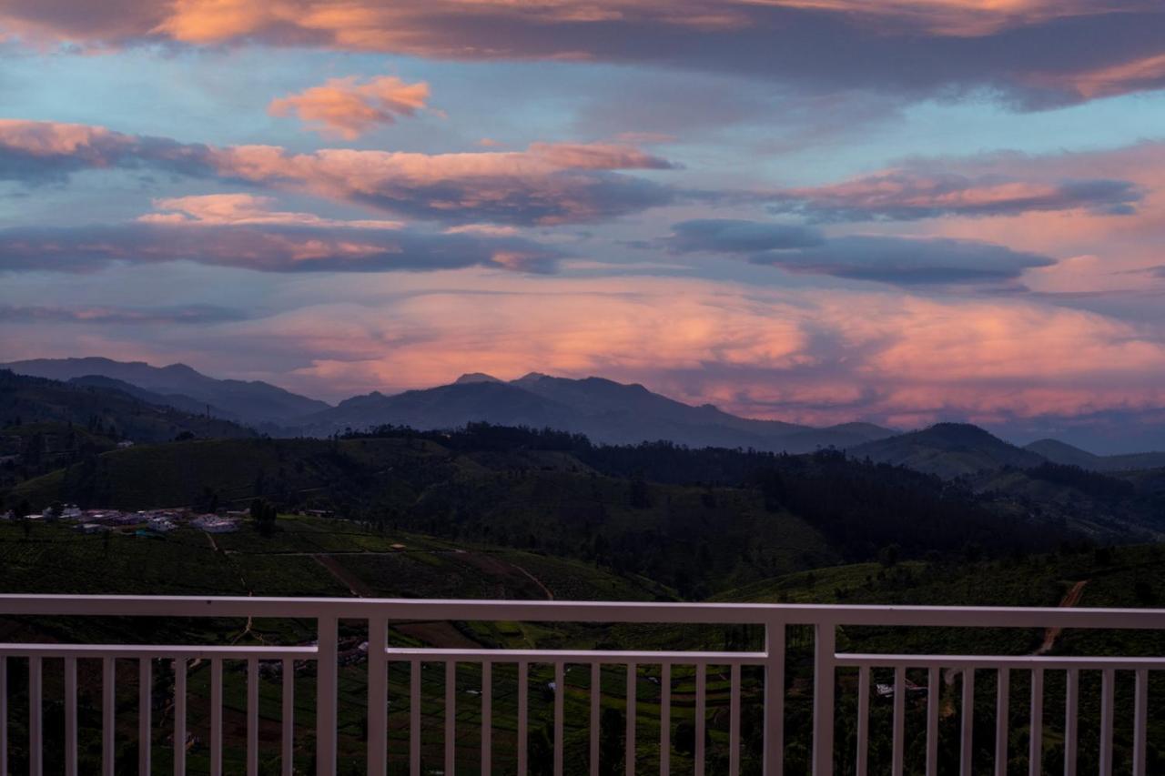 Petals Nilgiris Hotel Ooty Exterior foto